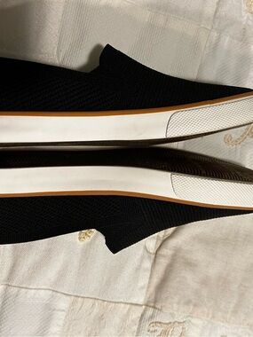 Tommy Bahama Black Knit Slip-On Flats with White Sole and Brown Trim